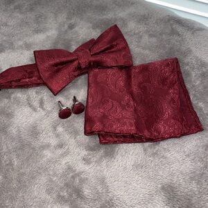 Barry Wang burgundy,  Paisley adjustable Tie with handkerchief and Cufflings